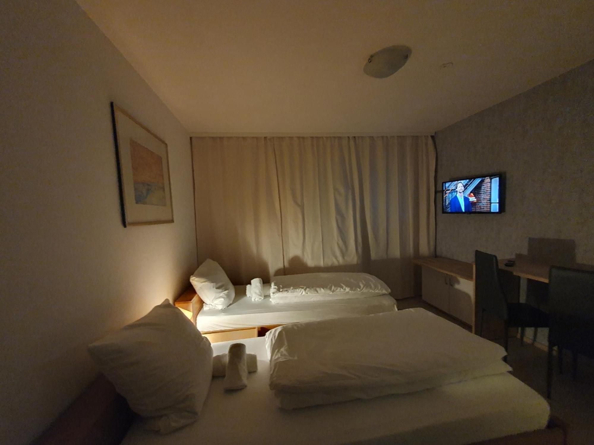 Citypark Hotel Köln Ngoại thất bức ảnh